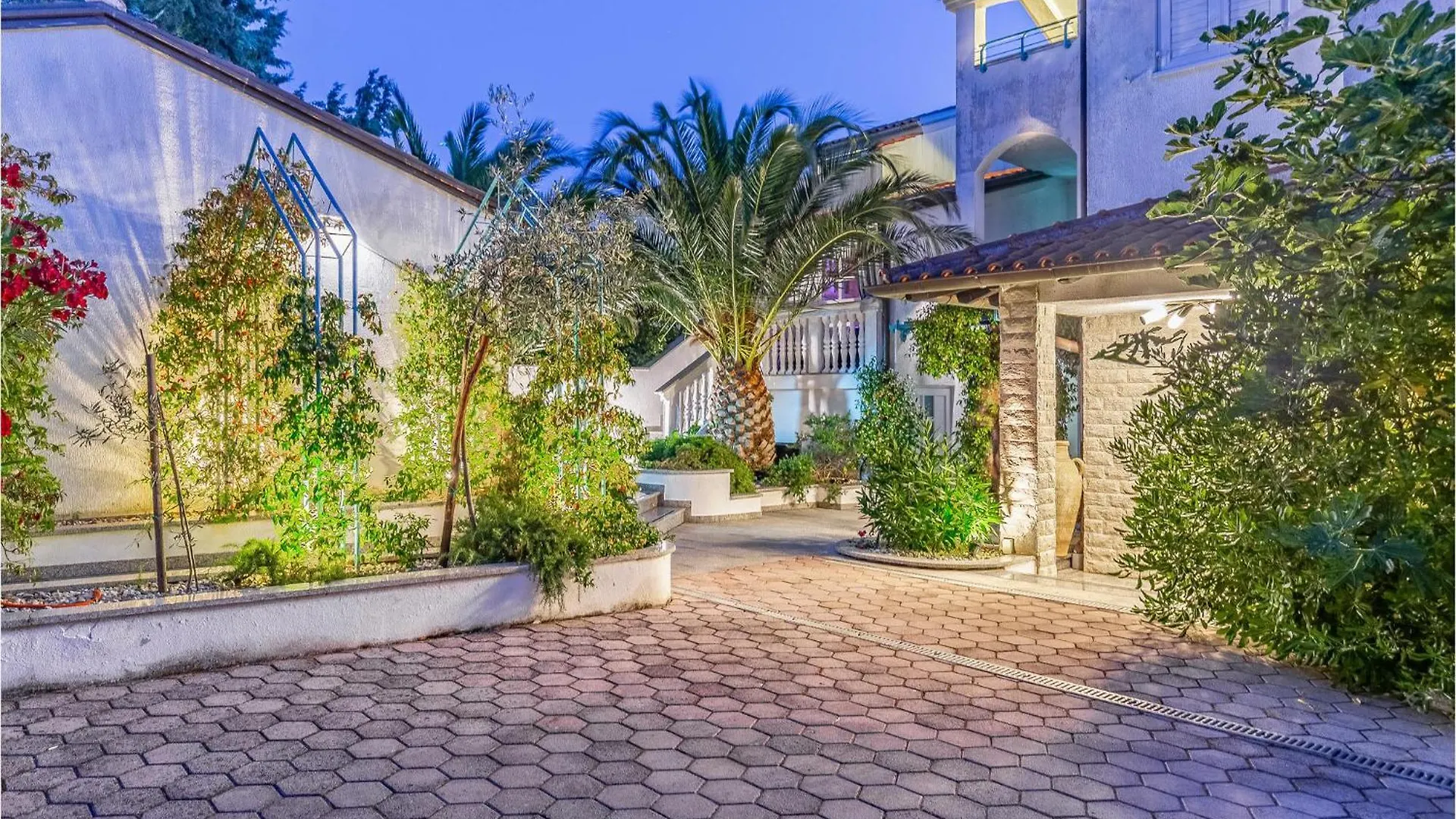 3 Bedroom Stunning Apartment In Pula 0*,  Hırvatistan