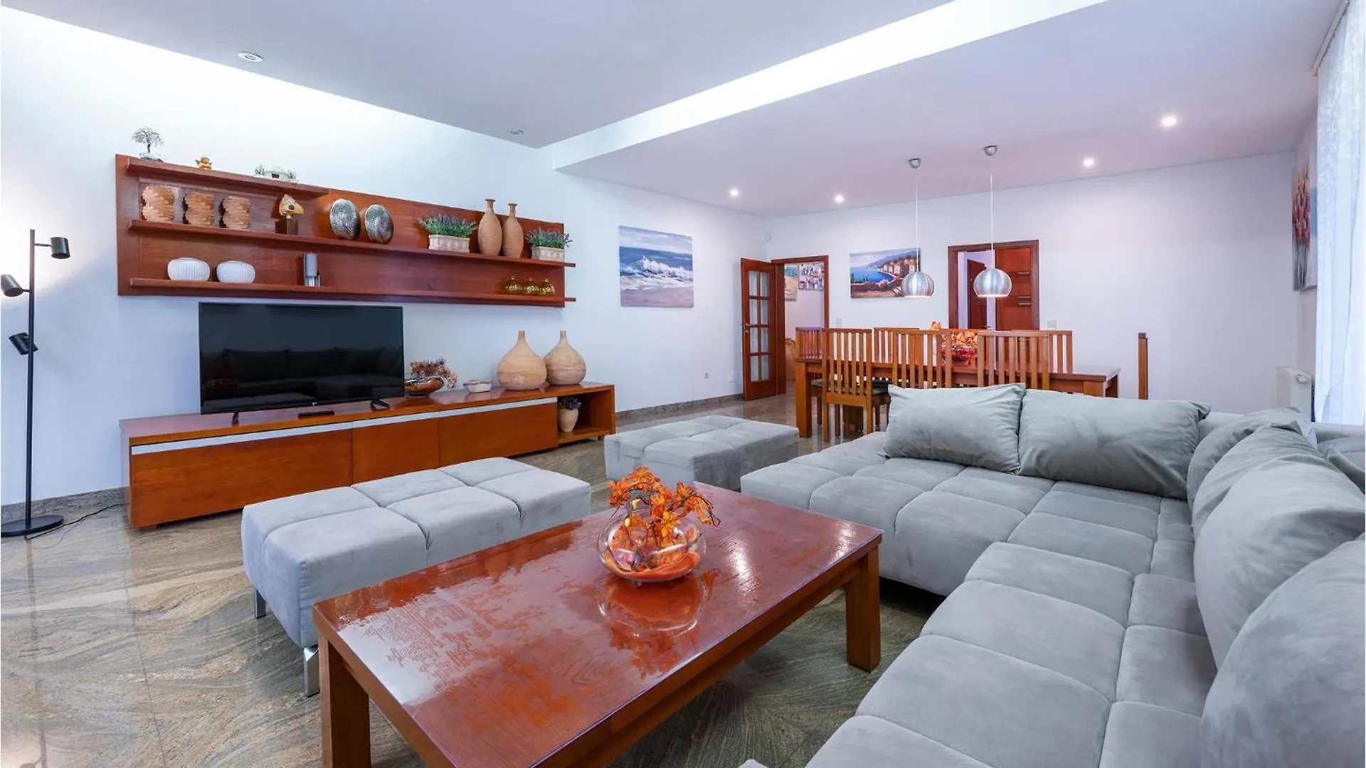 3 Bedroom Stunning Apartment In Pula Chorwacja