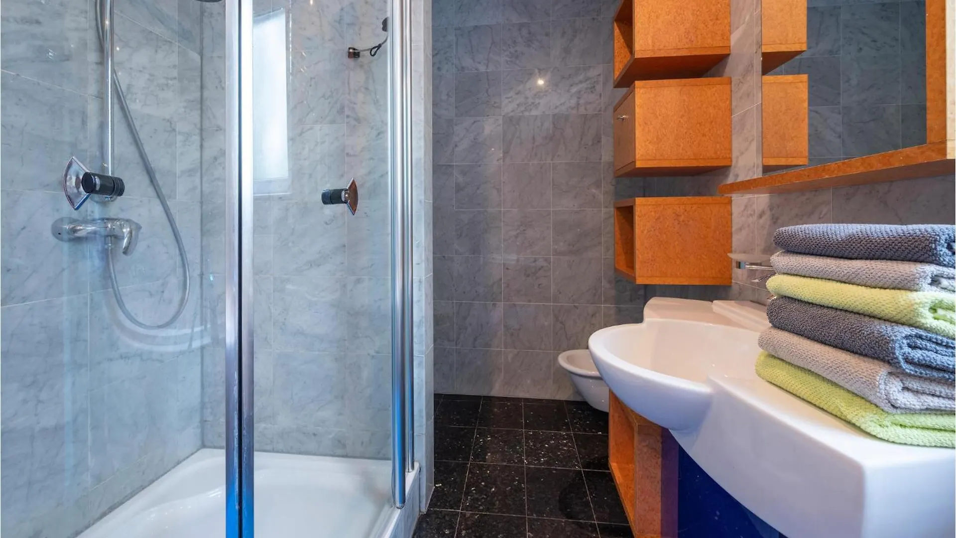 3 Bedroom Stunning Apartment In Pula