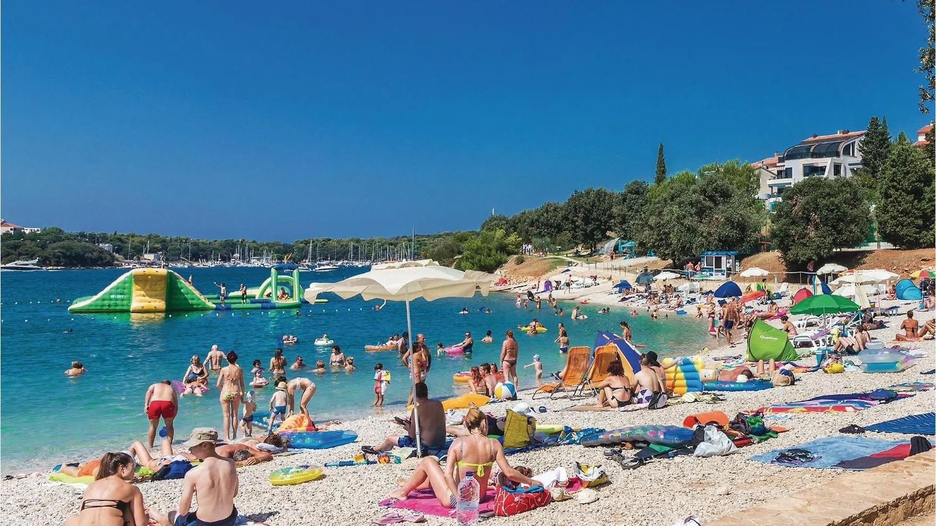 3 Bedroom Stunning Apartment In Pula